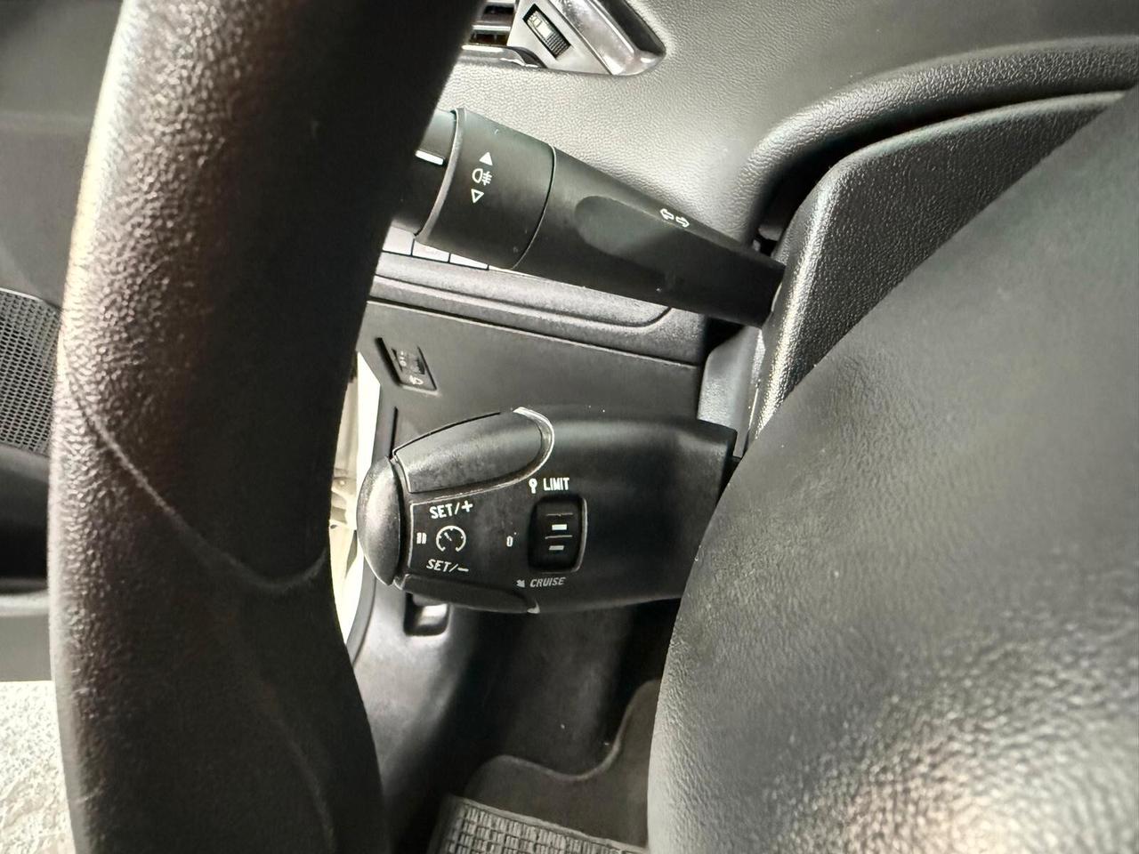 Peugeot 208 1.4 Hdi 68cv 5 porte