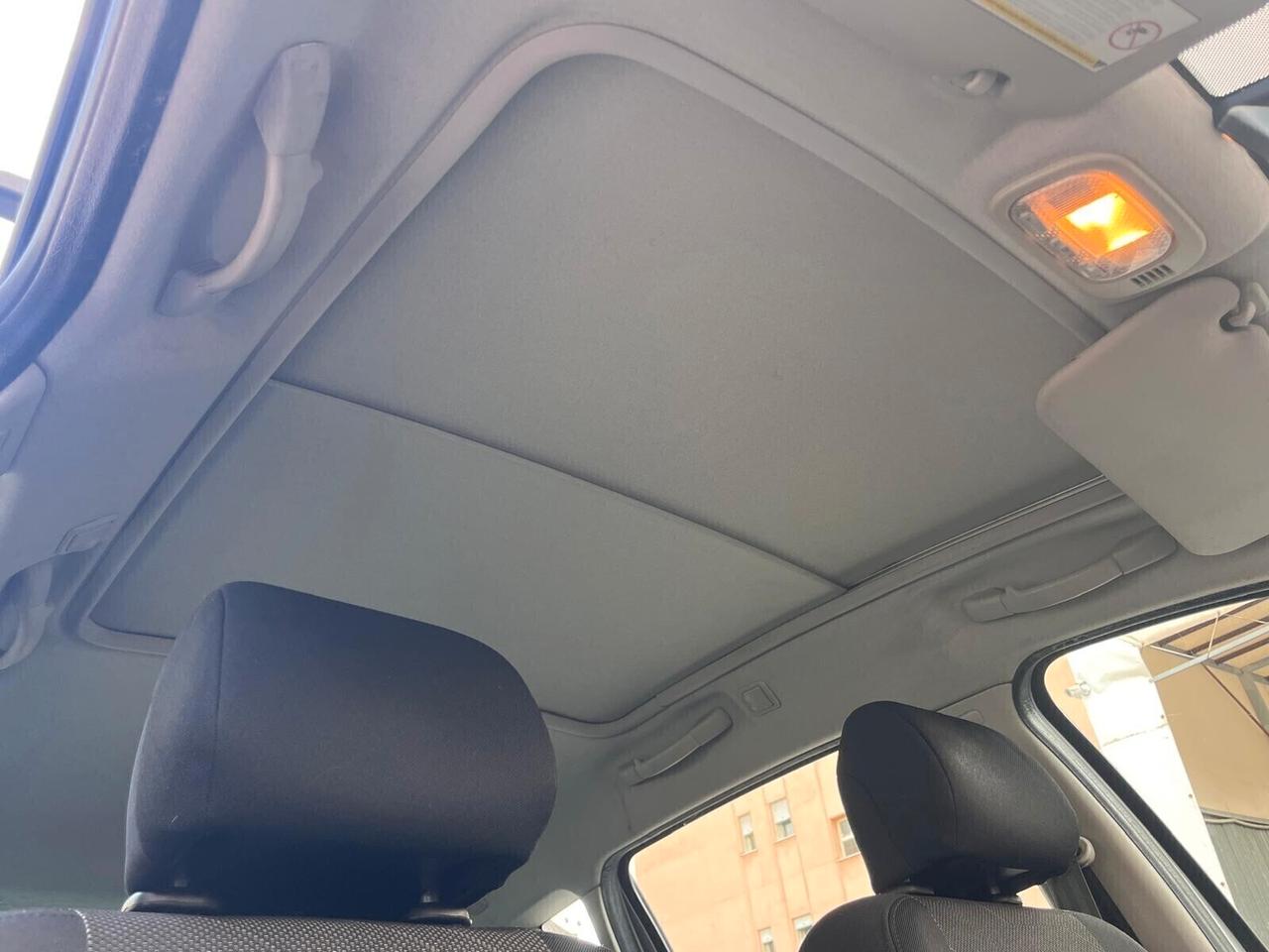 Peugeot 207 1.6 HDi 12 MESI DI GARANZIA