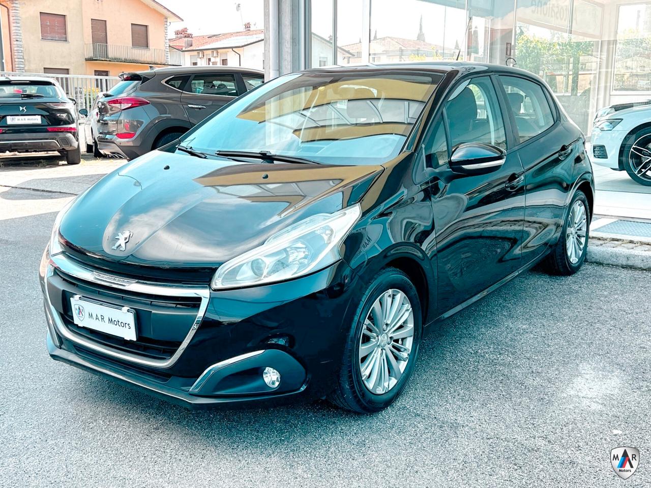 Peugeot 208 PureTech 82 5 porte Allure