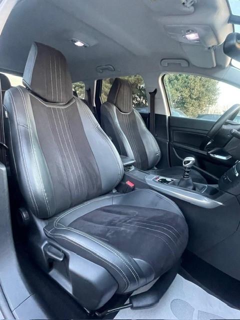 Peugeot 308 PureTech Turbo 130 S&S SW Allure