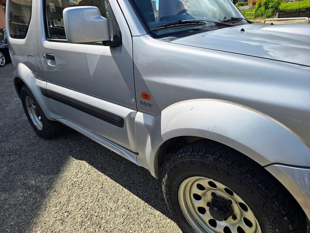 Suzuki Jimny 1.5 DDiS cat 4WD JLX