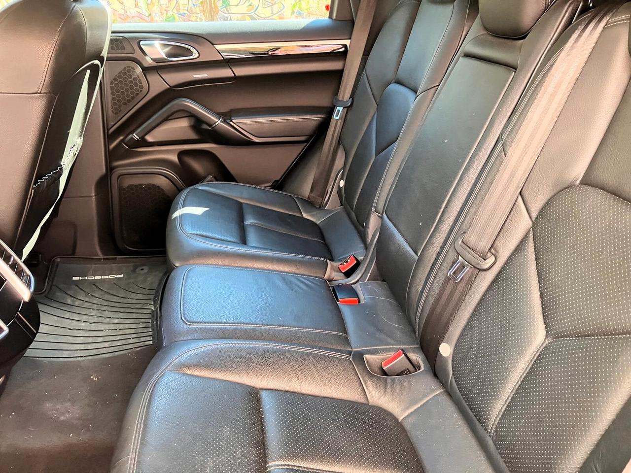 Porsche Cayenne 3.0 Diesel Platinum Edition