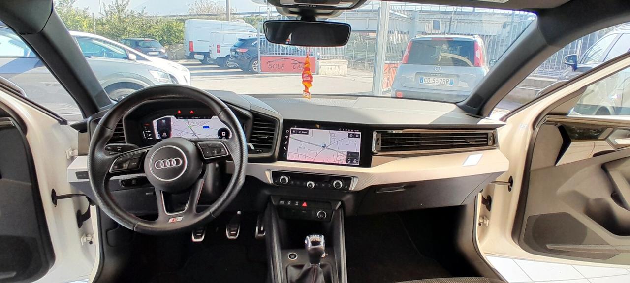 Audi A1 citycarver 25 TFSI Admired