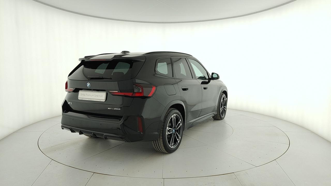 BMW X1 U11 - X1 xdrive 25e MSport Pro auto
