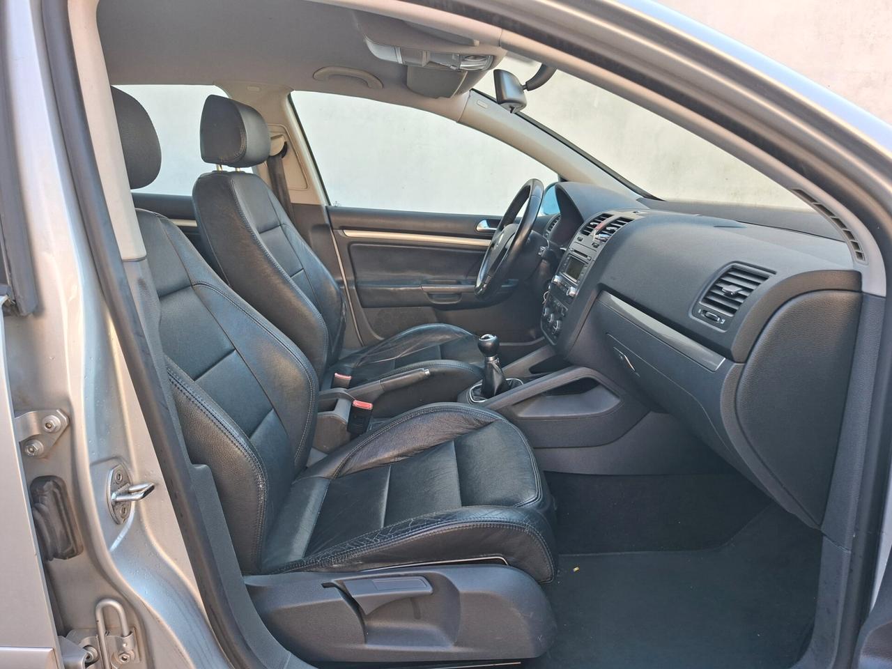 Volkswagen Golf 1.6 16v Sport Edition*NEOPATENTATI*