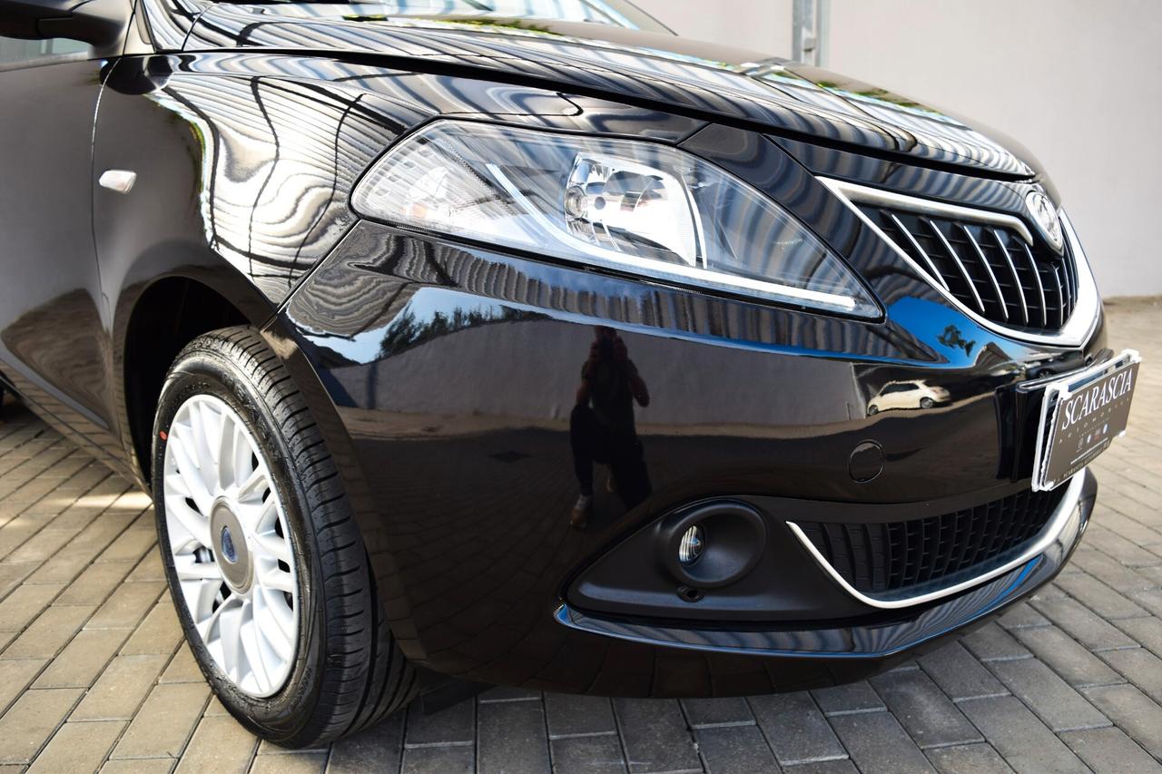 Lancia Ypsilon 1.0 Firefly Hybrid 70 cv Gold