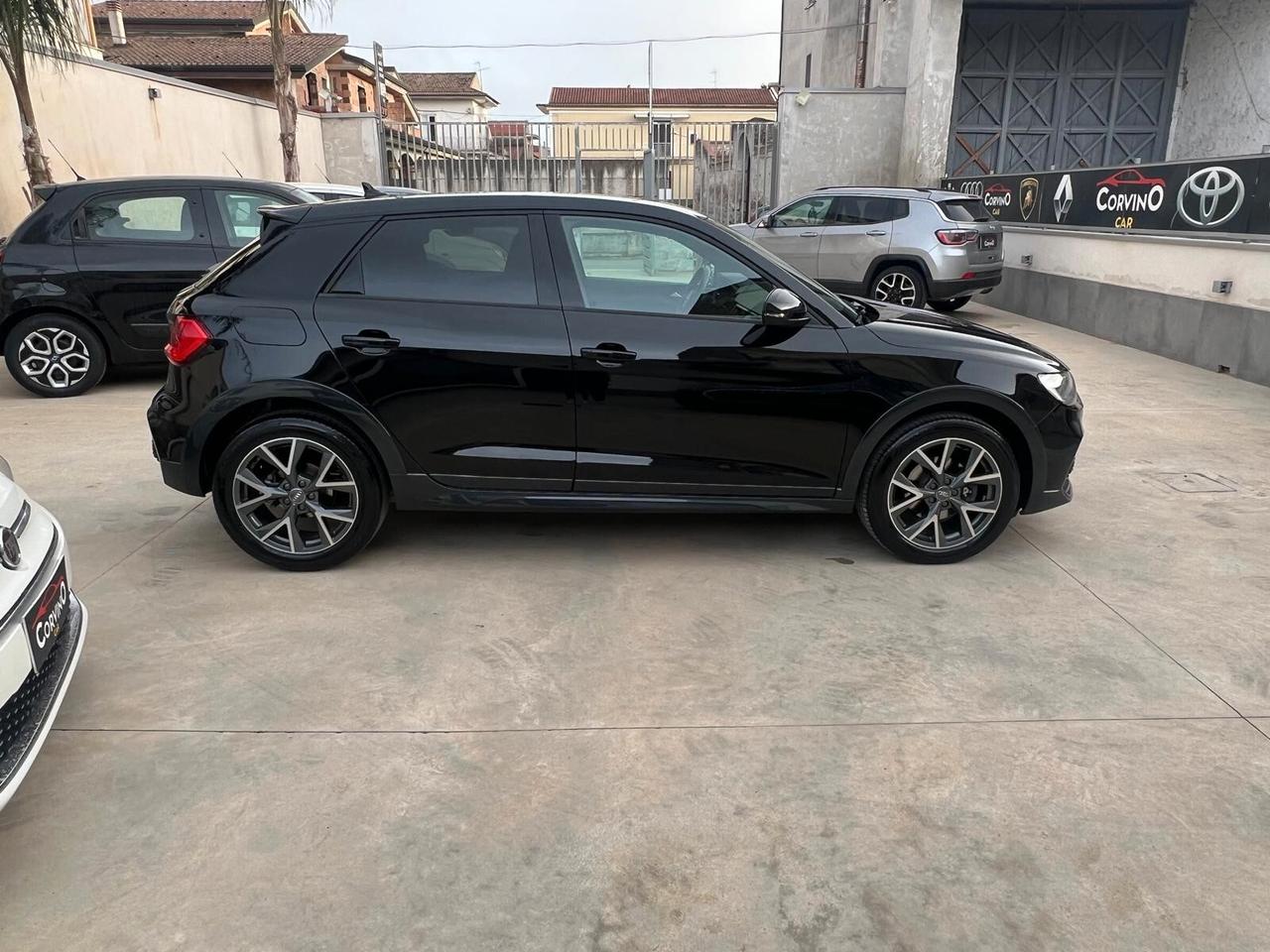 Audi A1 citycarver 35 TFSI S tronic S Line
