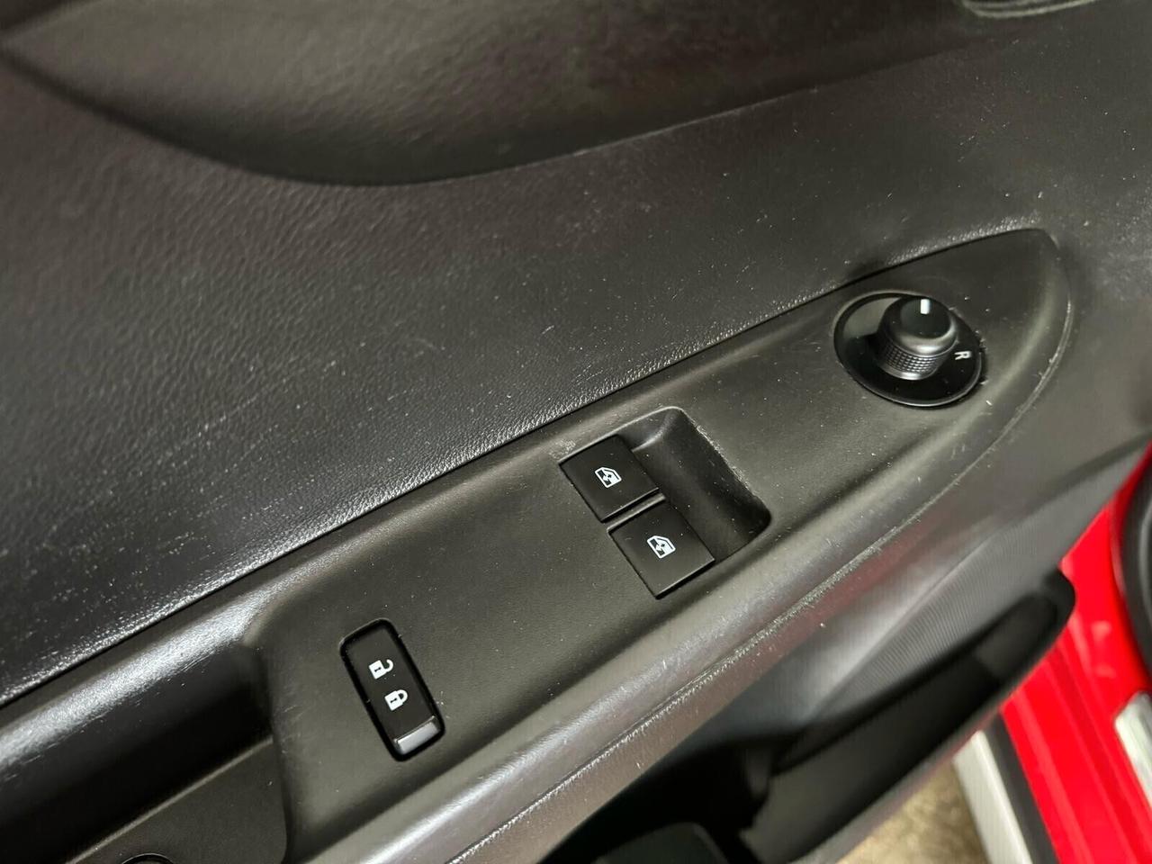 Opel Karl Rocks 1.0 73 CV