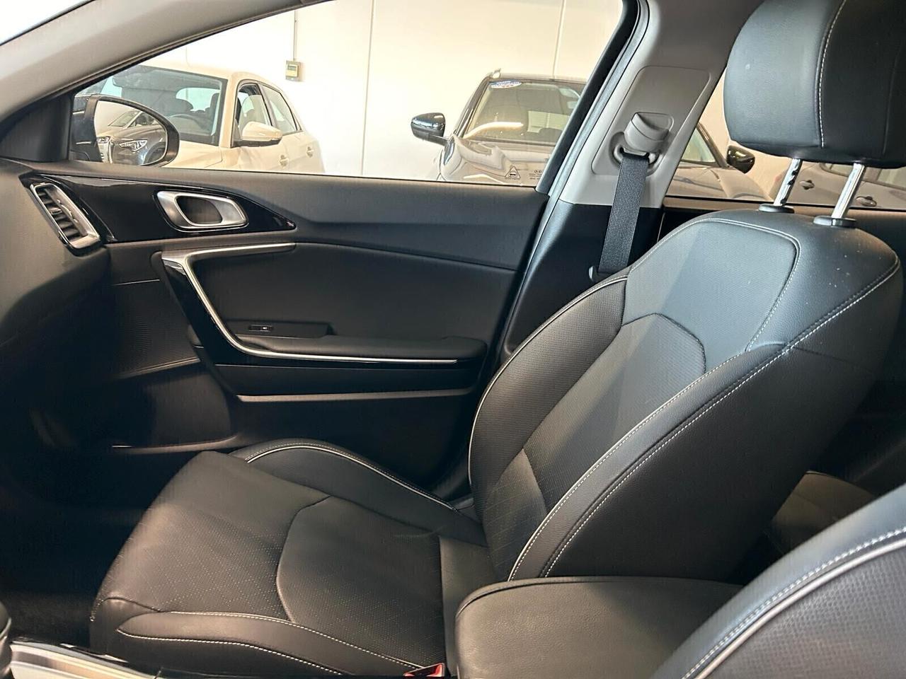 Kia XCeed EVOLUTION 1.6 GDi PHEV DCT TETTO PELLE