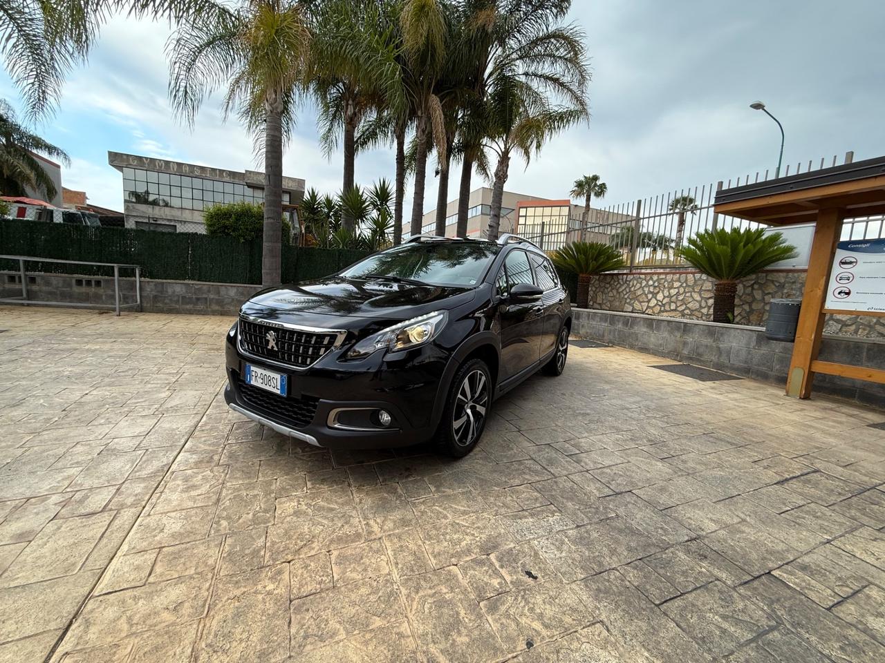 Peugeot 2008 BlueHDi 100 S&S Black Matt