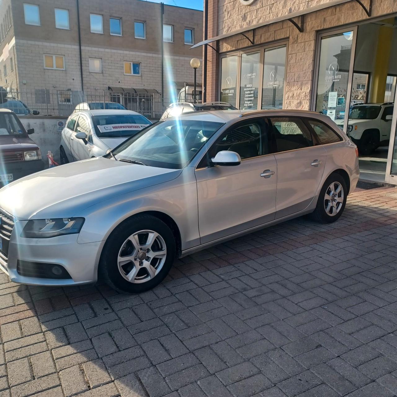 UNICO PRORIETARIO AUDI A4 2.O TDI GARANZIA 1 2MESI
