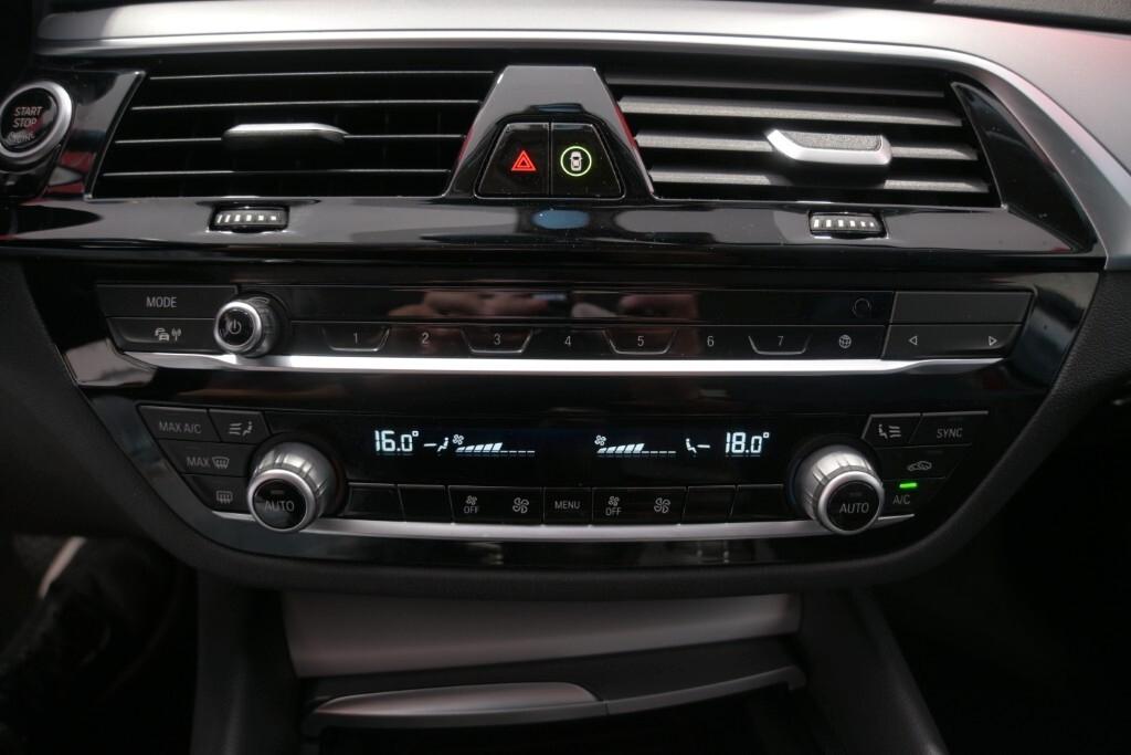 BMW 520D TOURING 190CV STEPTRONIC 48V X-DRIVE BUSINESS ( FARI LED ADATTIVI - BMW DIGITAL COCKPIT - CRUISE - NAVI - MIRROR - PARK ASSISTANT - TELECAMERA POST. )