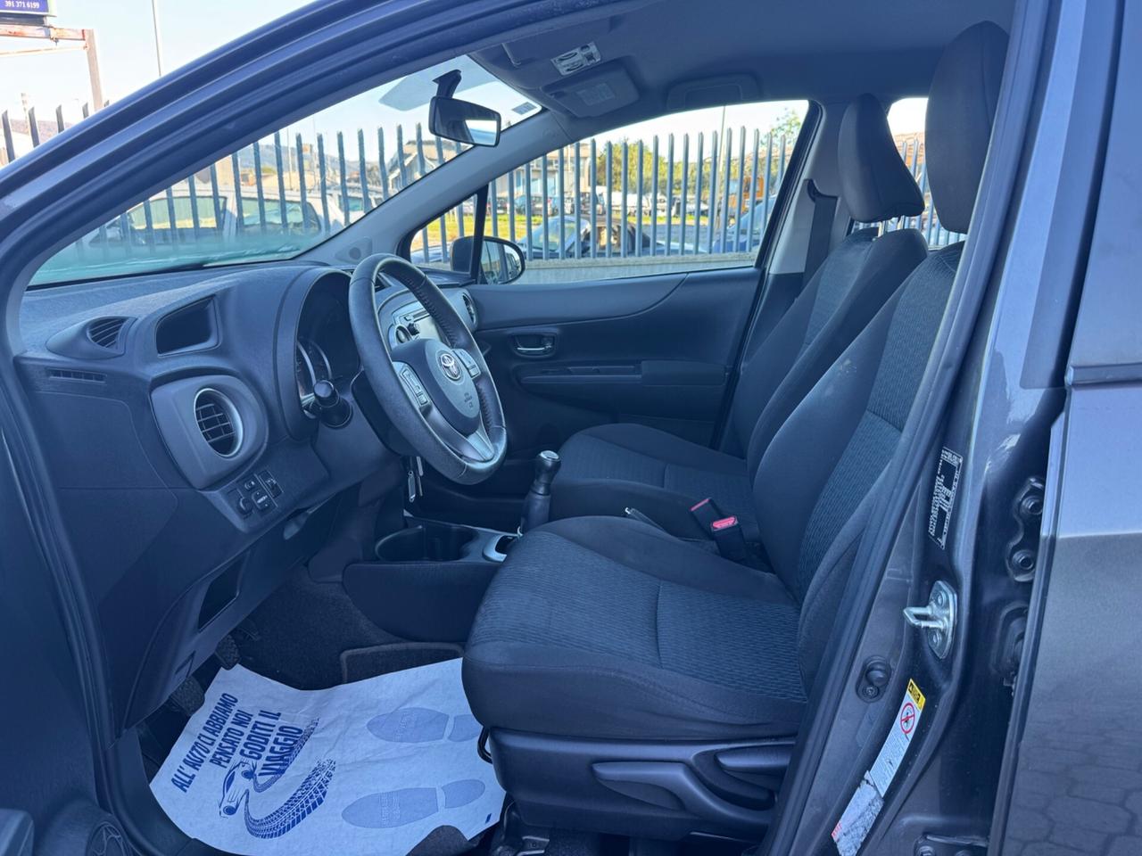 Toyota Yaris 1.0 5 porte Lounge