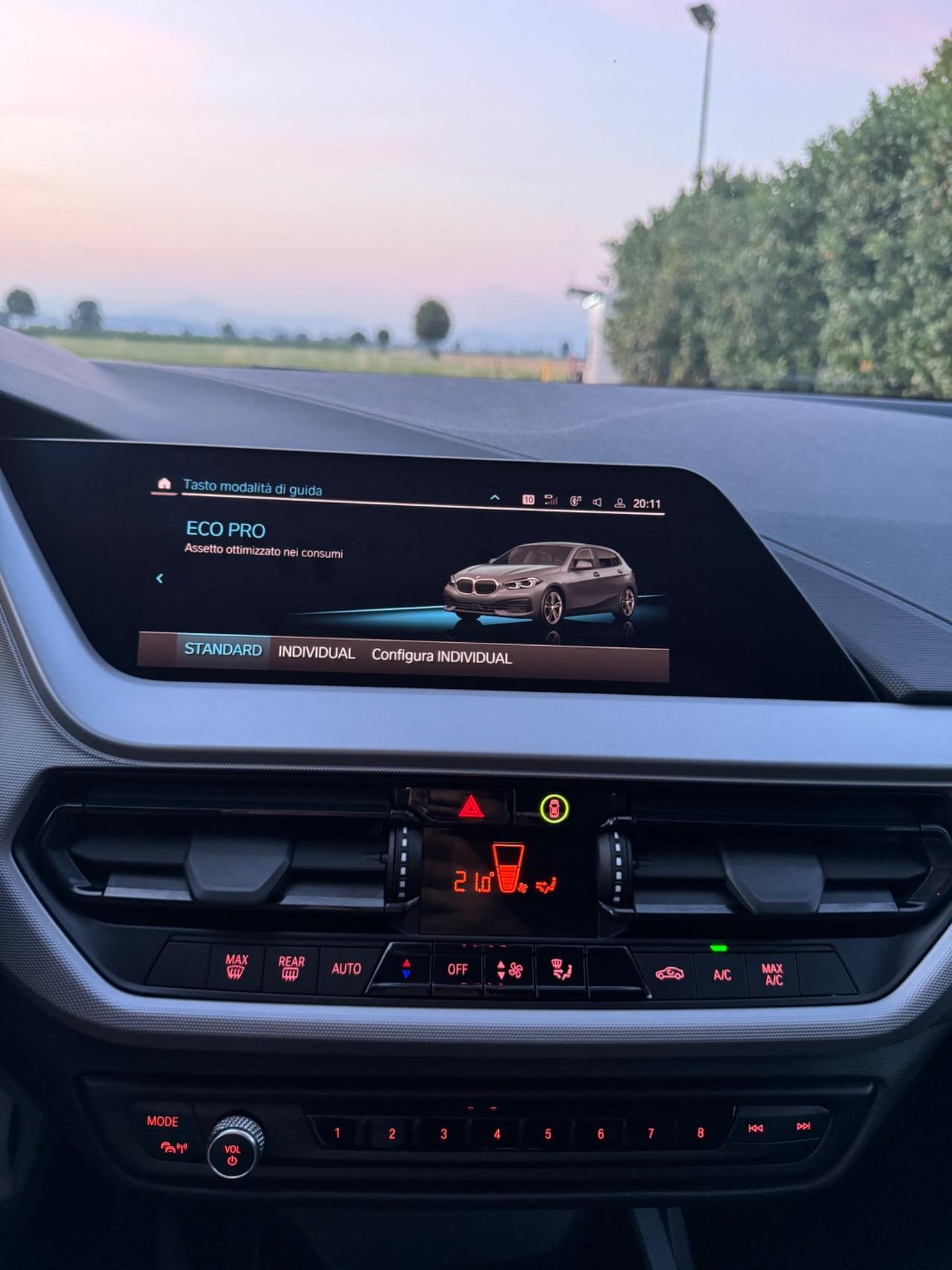Bmw 118 118d 5p. Advantage