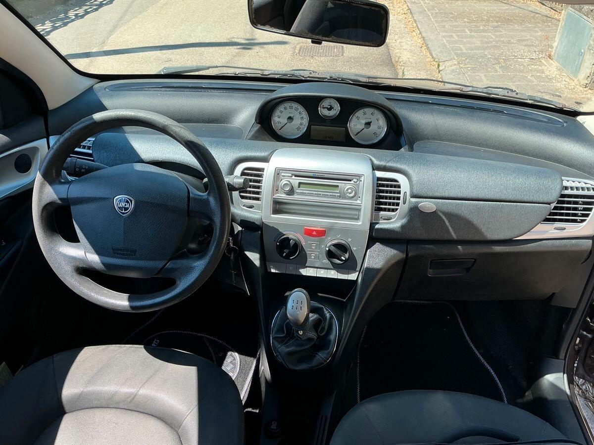 Lancia Ypsilon 1.2 69 CV Diva