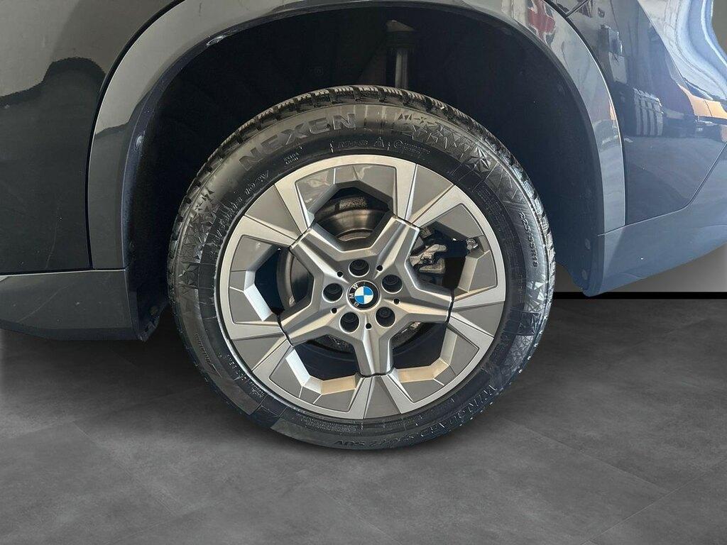 BMW X1 18 d X-Line Edition Essence sDrive DCT