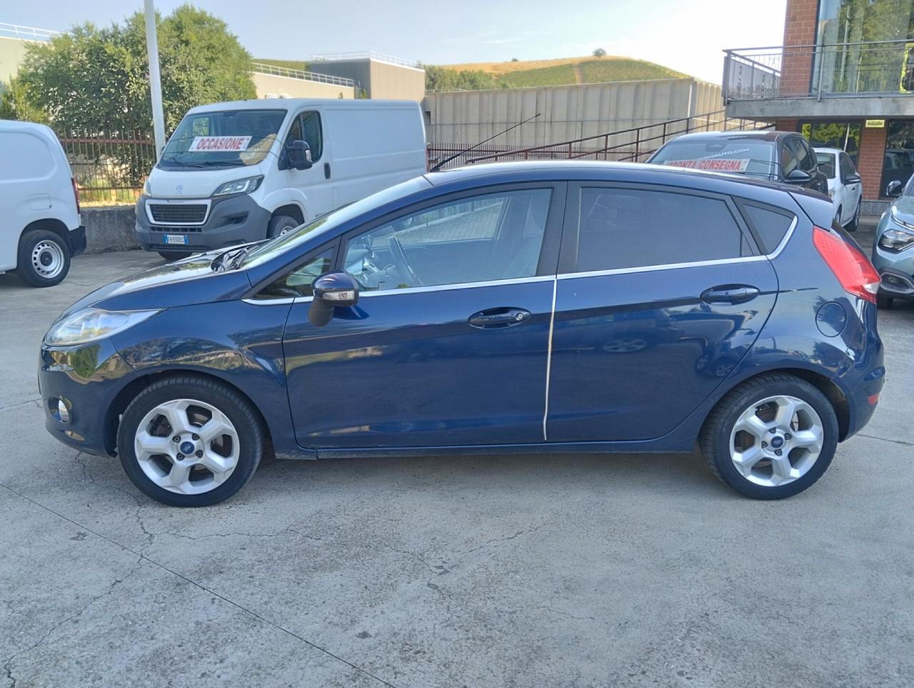 Ford Fiesta 1.2 5p. Bz.- GPL Titanium Bs. - PER COMMERCIANTI