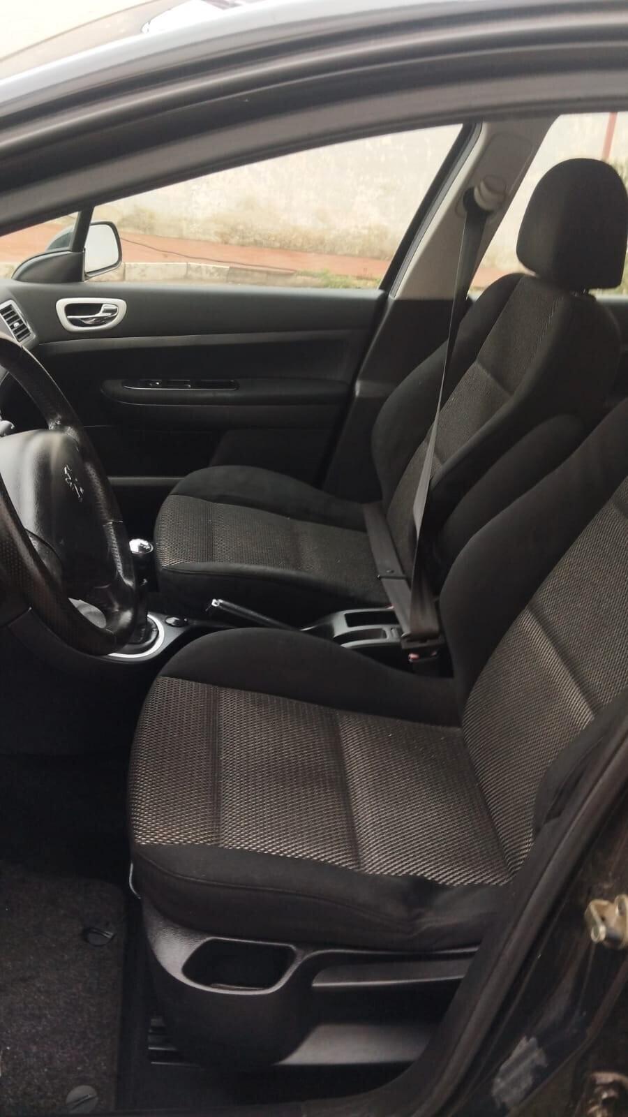 Peugeot 307 1.6 16V HDi 90CV 5p. D-Sign