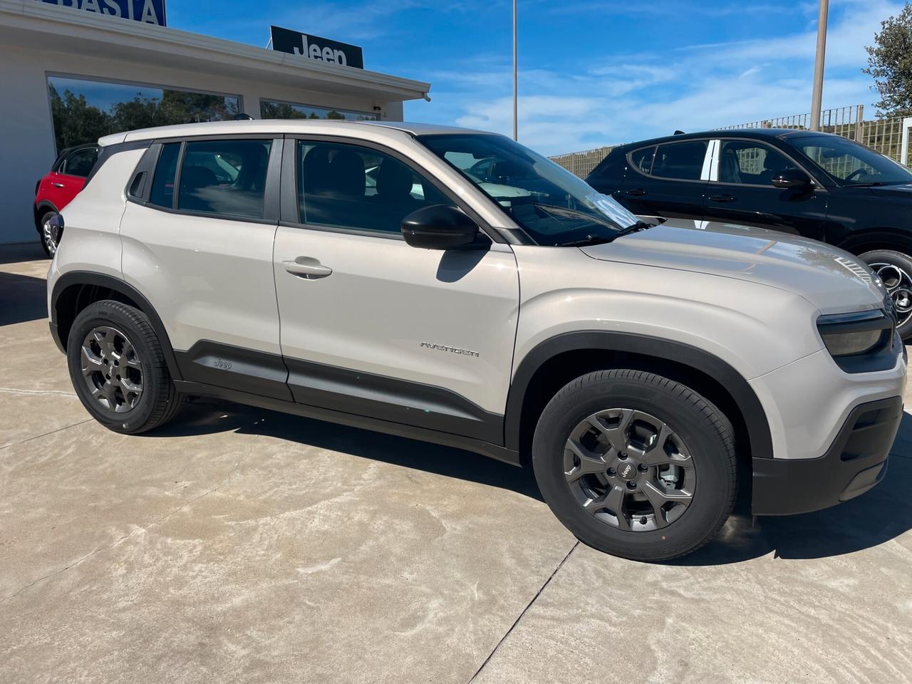 Jeep Avenger 1.2 Turbo 100 CV Longitude MY 25 Km 0