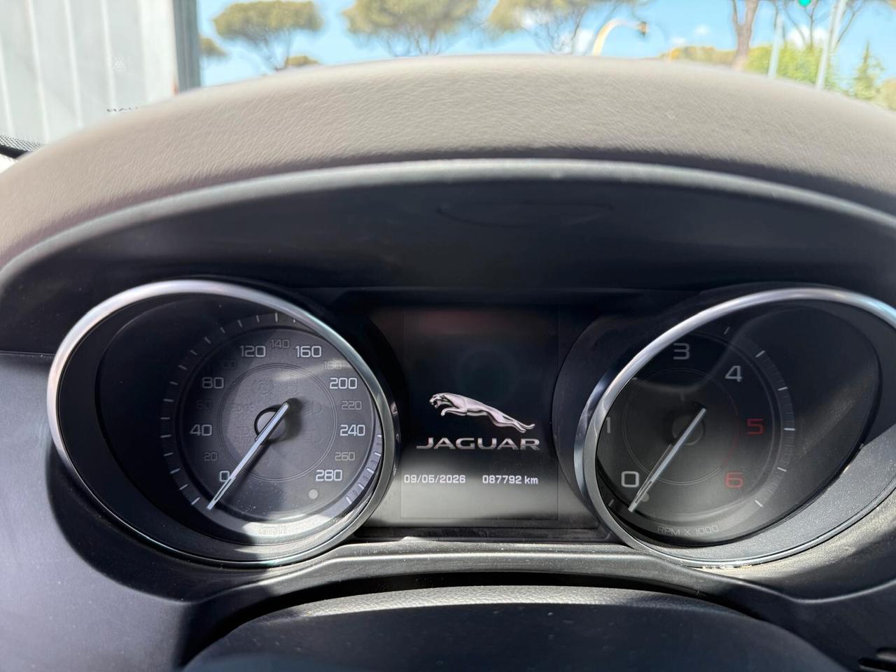 Jaguar XE 2.0 D Turbo 180CV aut. Portfolio Solo 87.000Km