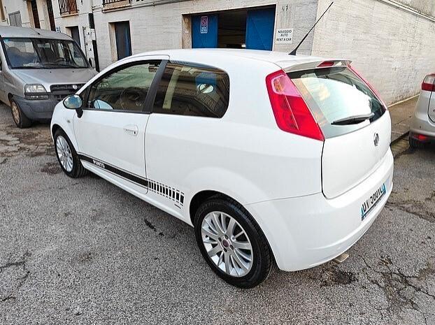 FIAT Grande Punto 1.4 8v 3 porte *SPORT*