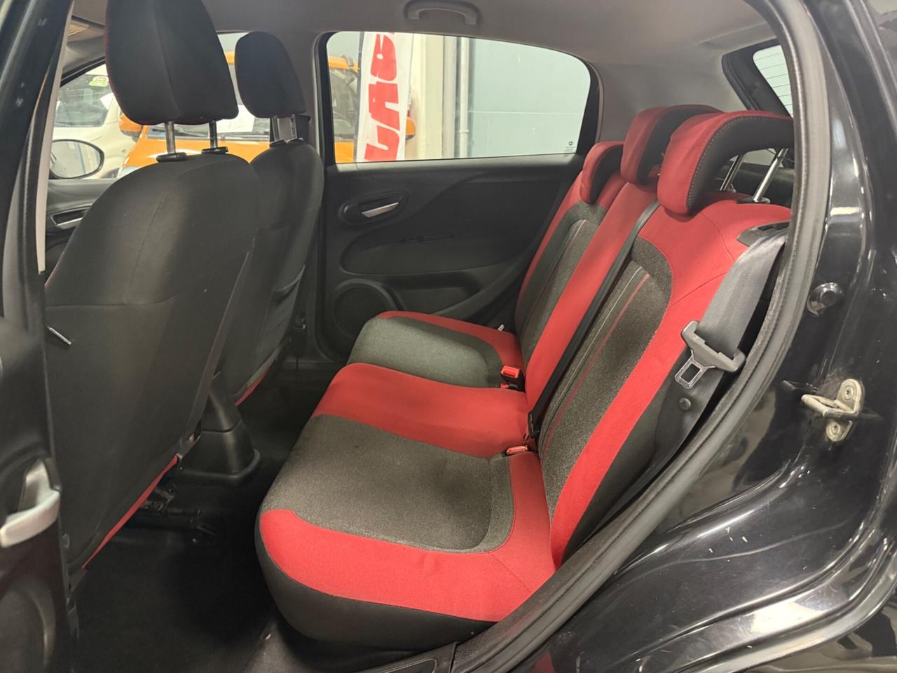 Fiat Punto 1.4 8V 5 porte Natural Power Lounge 70 CV