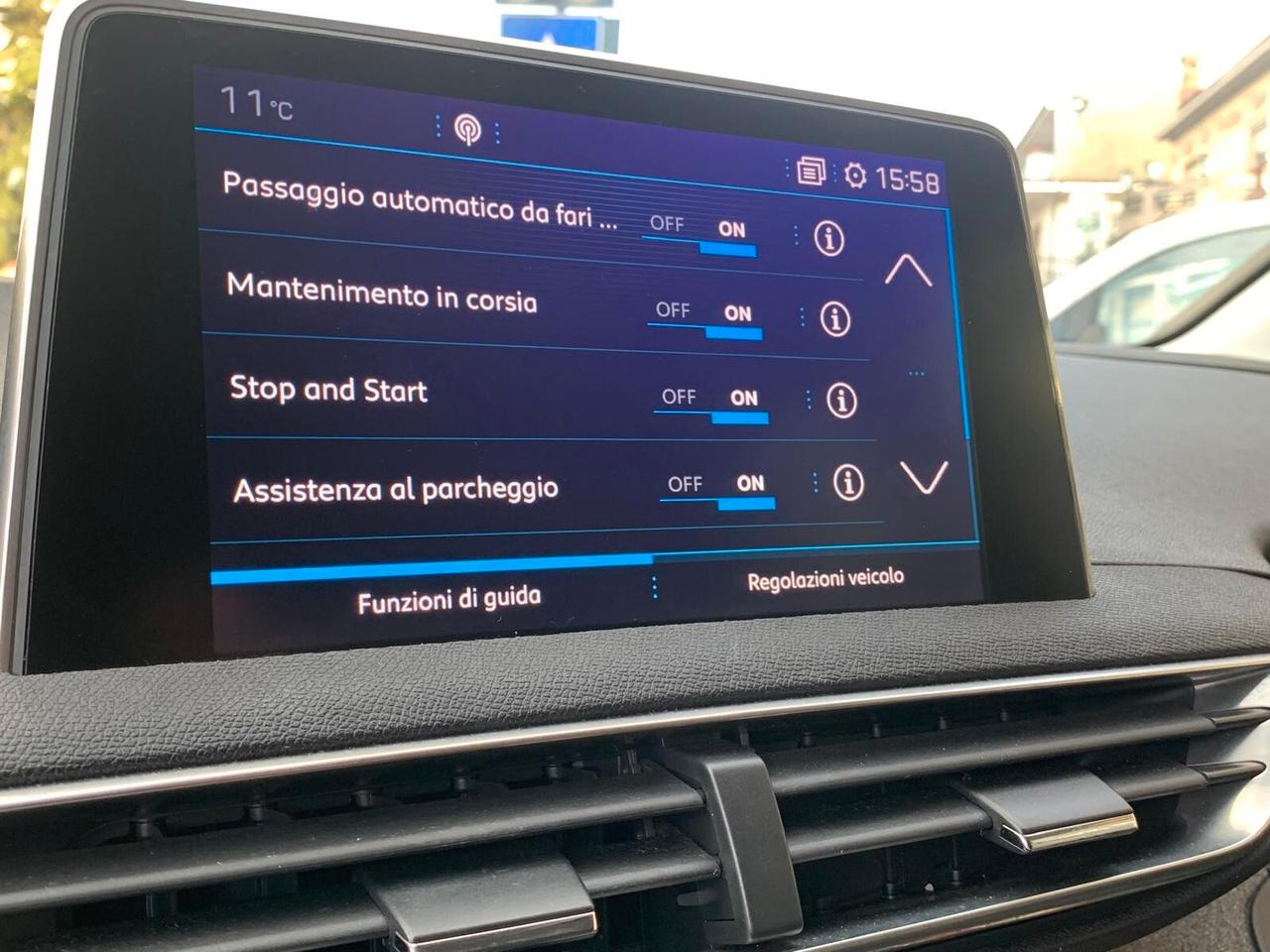 Peugeot 3008 BlueHDi 120 S&S "Allure" Unicoprop.