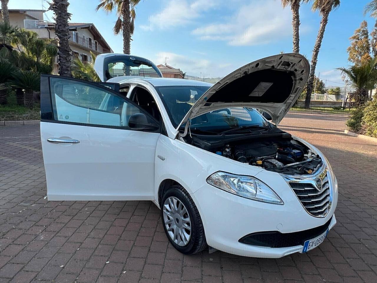 Lancia Ypsilon 1.3 MJT 16V 95 CV 5 porte S&S Gold