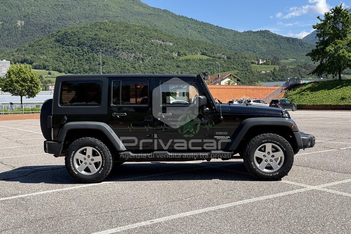 JEEP Wrangler Unlimited 2.8 CRD DPF Sahara
