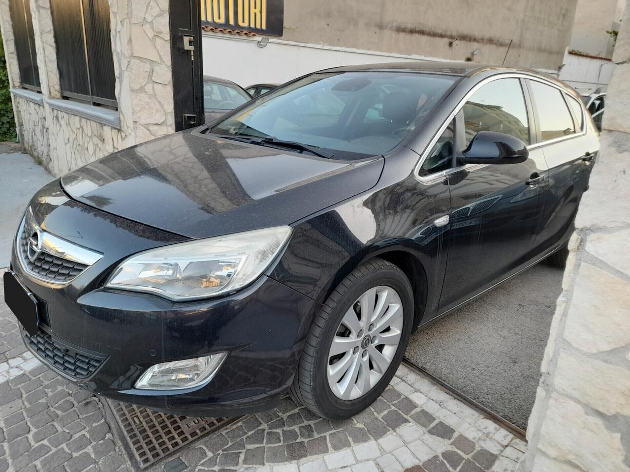 Opel Astra 1.7 CDTI 110CV 5 porte Cosmo