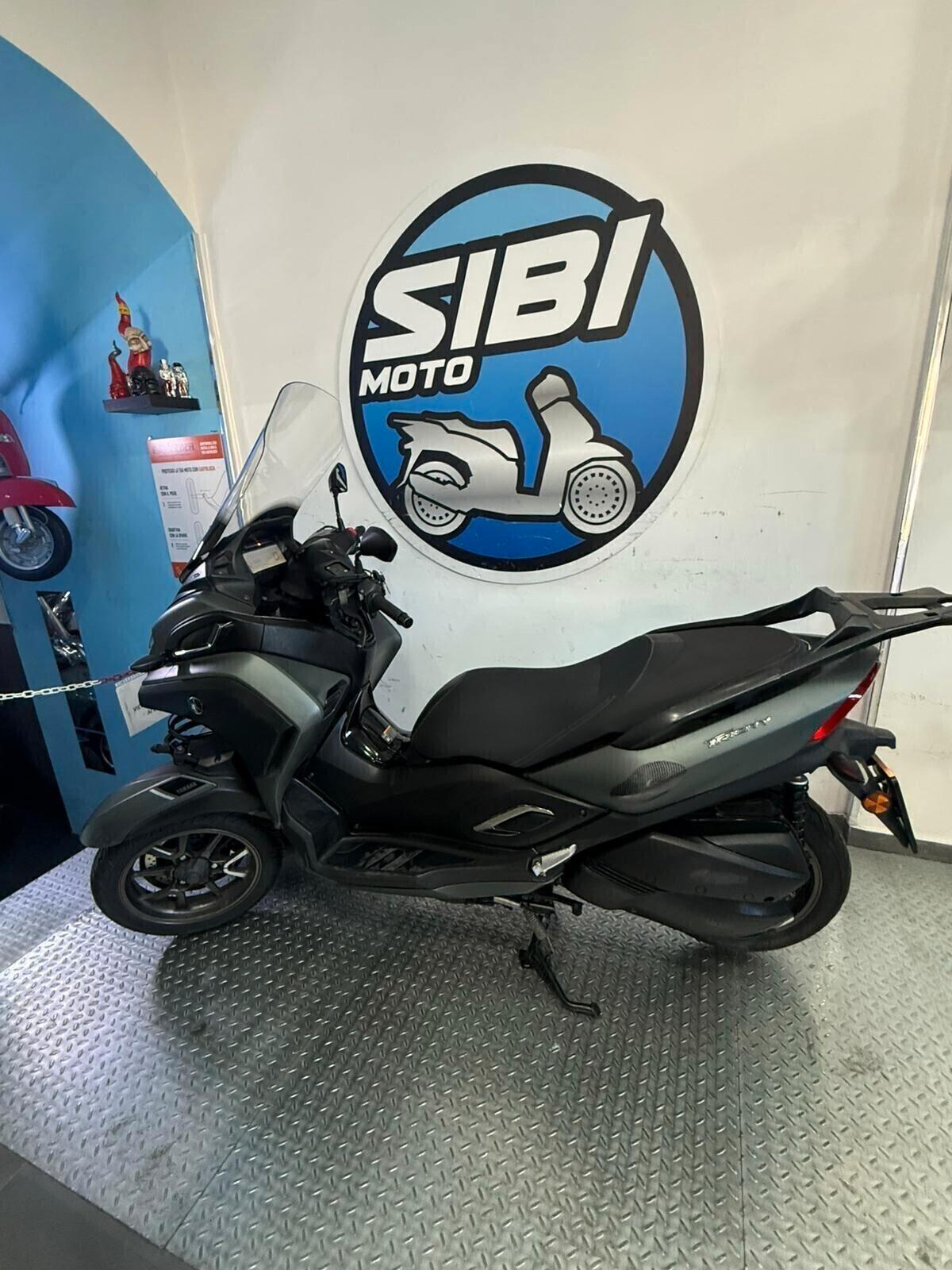 Yamaha Tricity 300