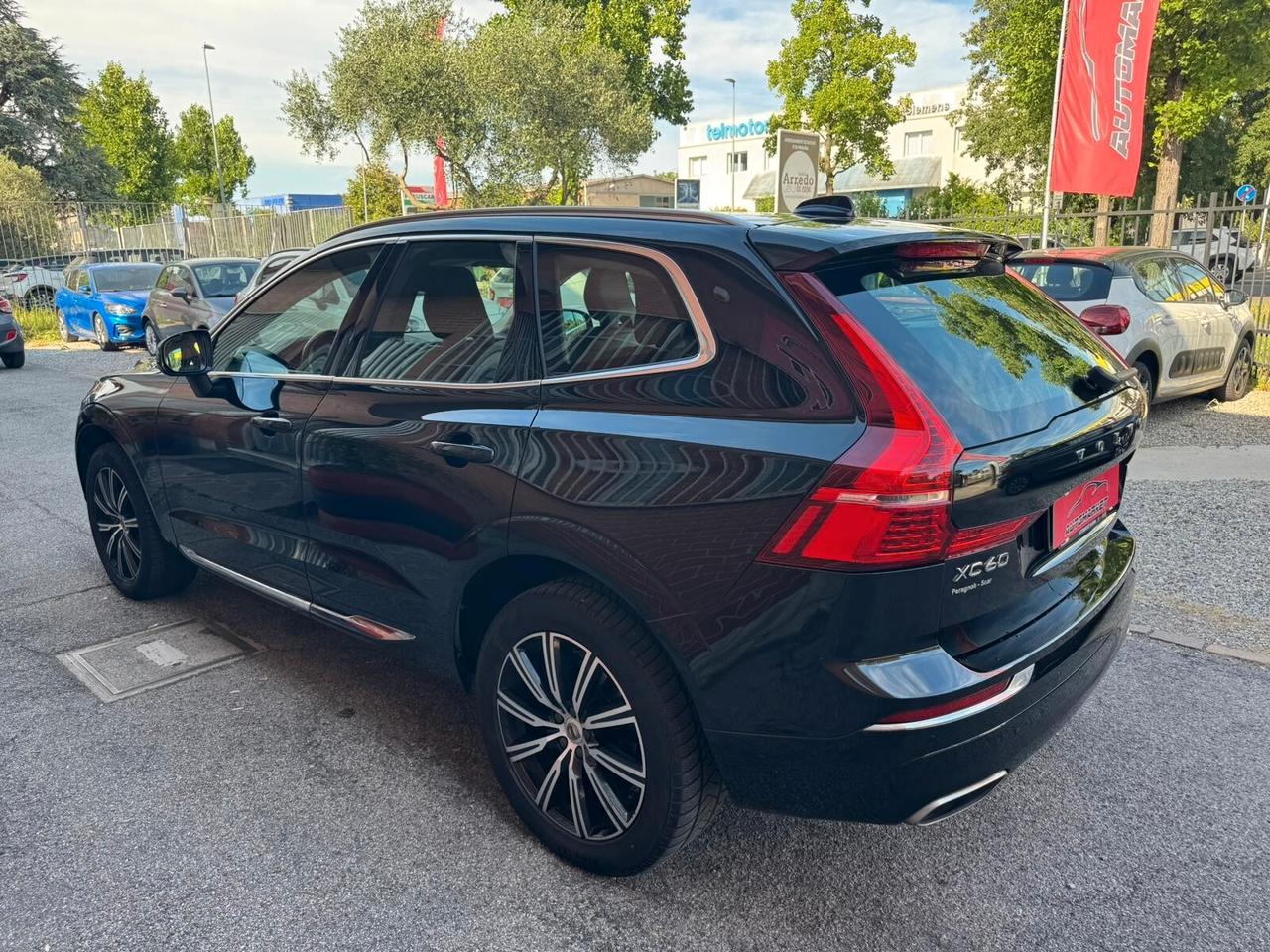 Volvo XC 60 XC60 2.0 d 197cv B4 AWD Geartronic Momentum Pro