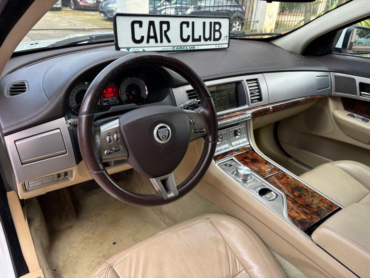 Jaguar XF 3.0 D 241cv V6 Luxury