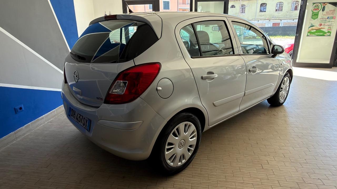 Opel Corsa 1.3 CDTI 75CV 5 porte Cosmo