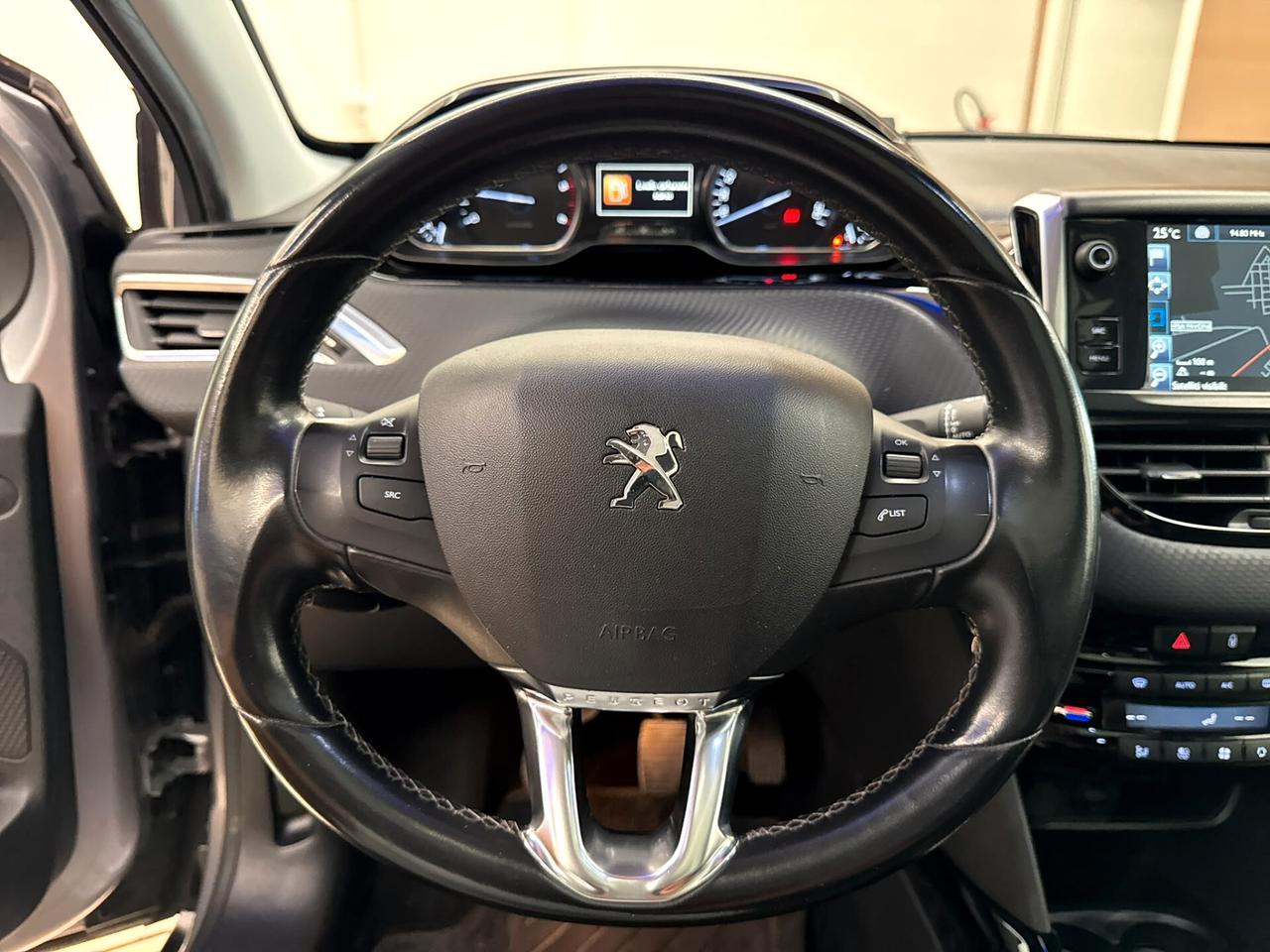 Peugeot 2008 BlueHDi 120 S&S Allure