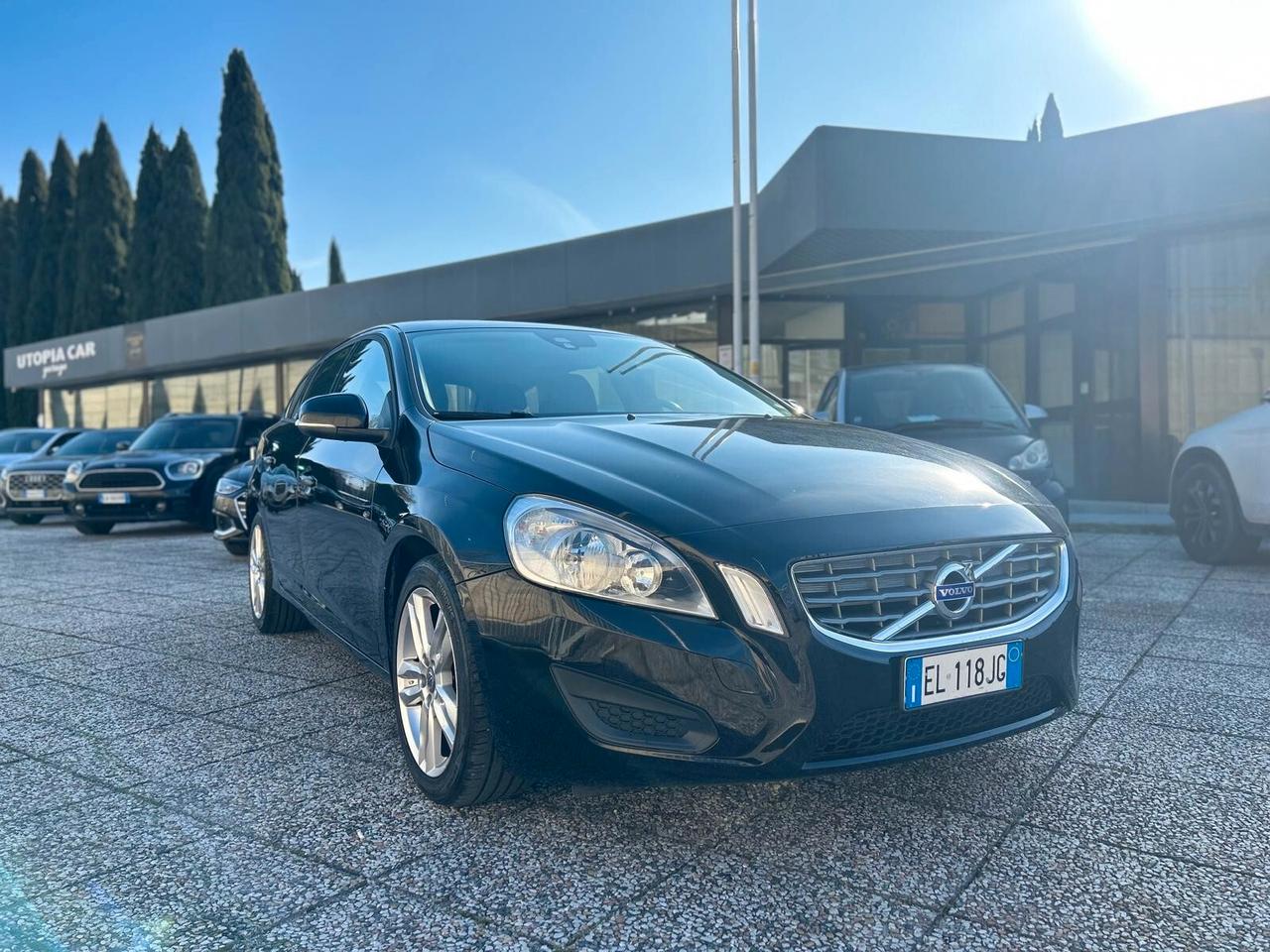 Volvo V60 DRIVe