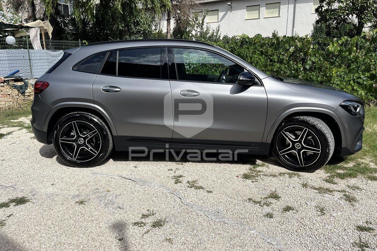 MERCEDES GLA 180 d Automatic AMG Line Premium