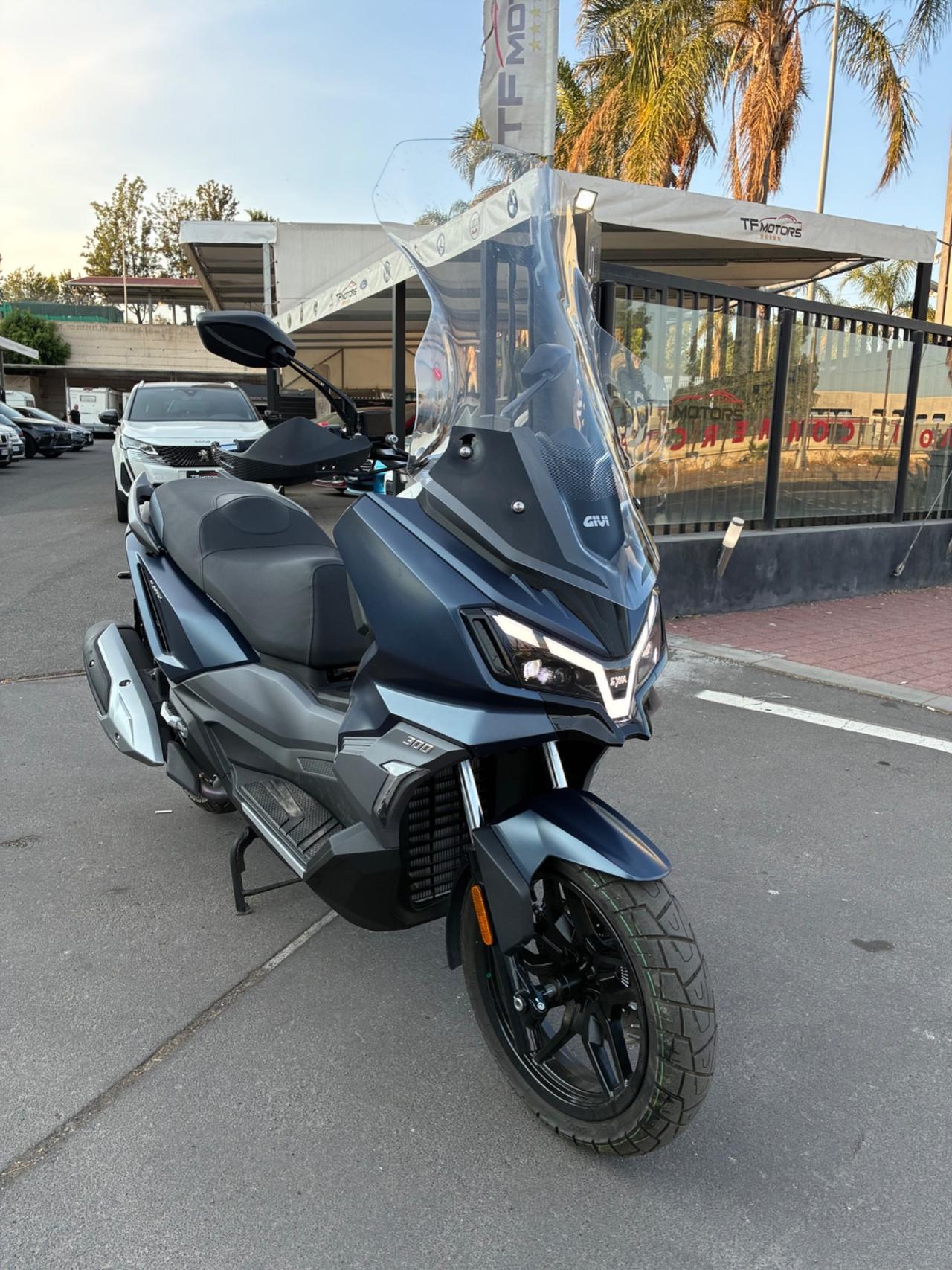 Sym ADX 300 SOLO 4700KM - 2025