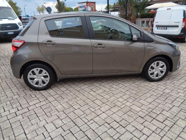 Toyota Yaris 1.5 Hybrid 5 porte Business