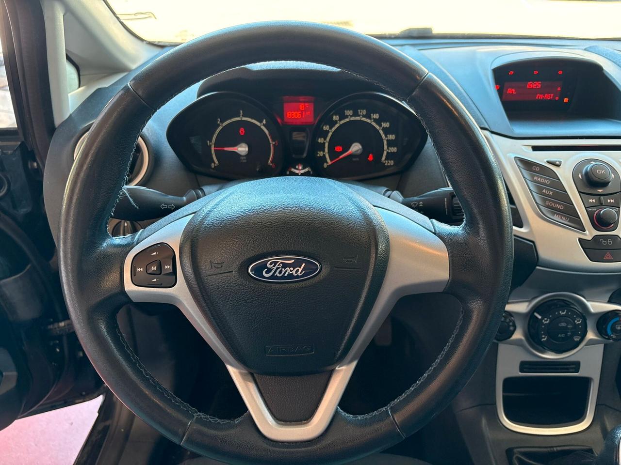 Ford Fiesta 1.4 GARANTITA ADATTA A NEOP.