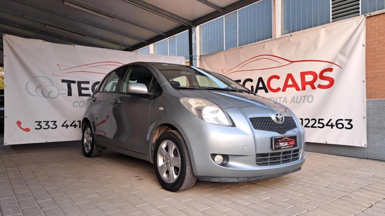 Toyota Yaris 1.3 5 porte
