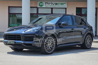 PORSCHE Cayenne 3.0 V6