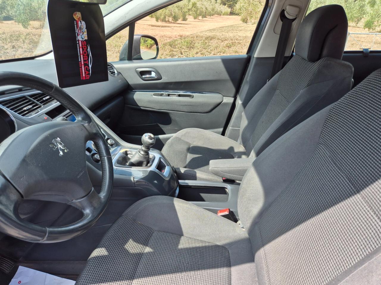 Peugeot 5008 1.6 HDi 112CV Access