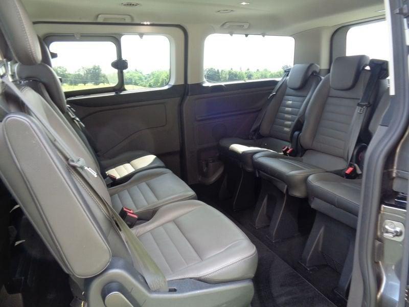 Ford Tourneo Custom 320 2.0 EcoBlue 170CV aut. PC Titanium