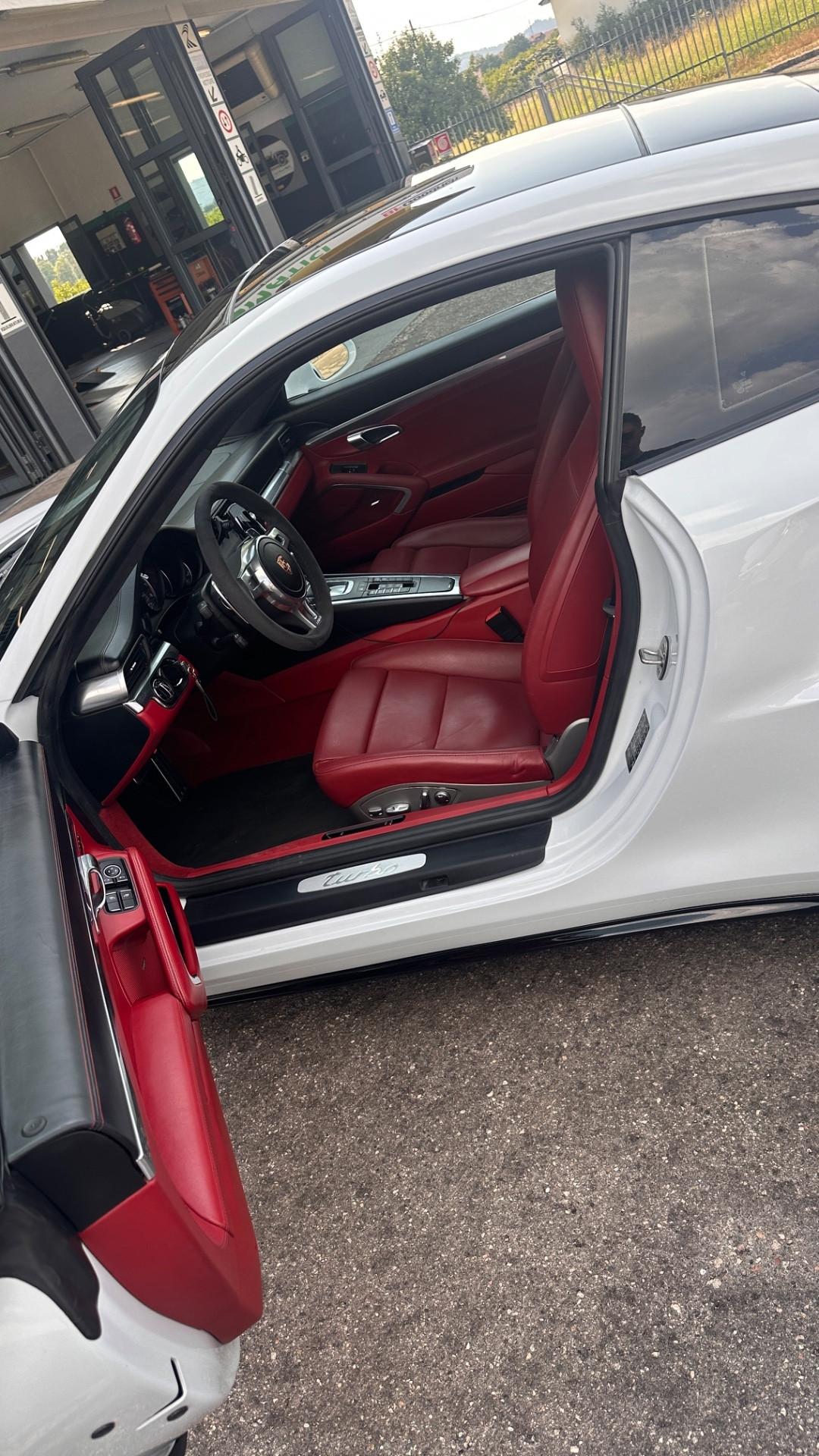 Porsche 911 3.8 Turbo Coupé