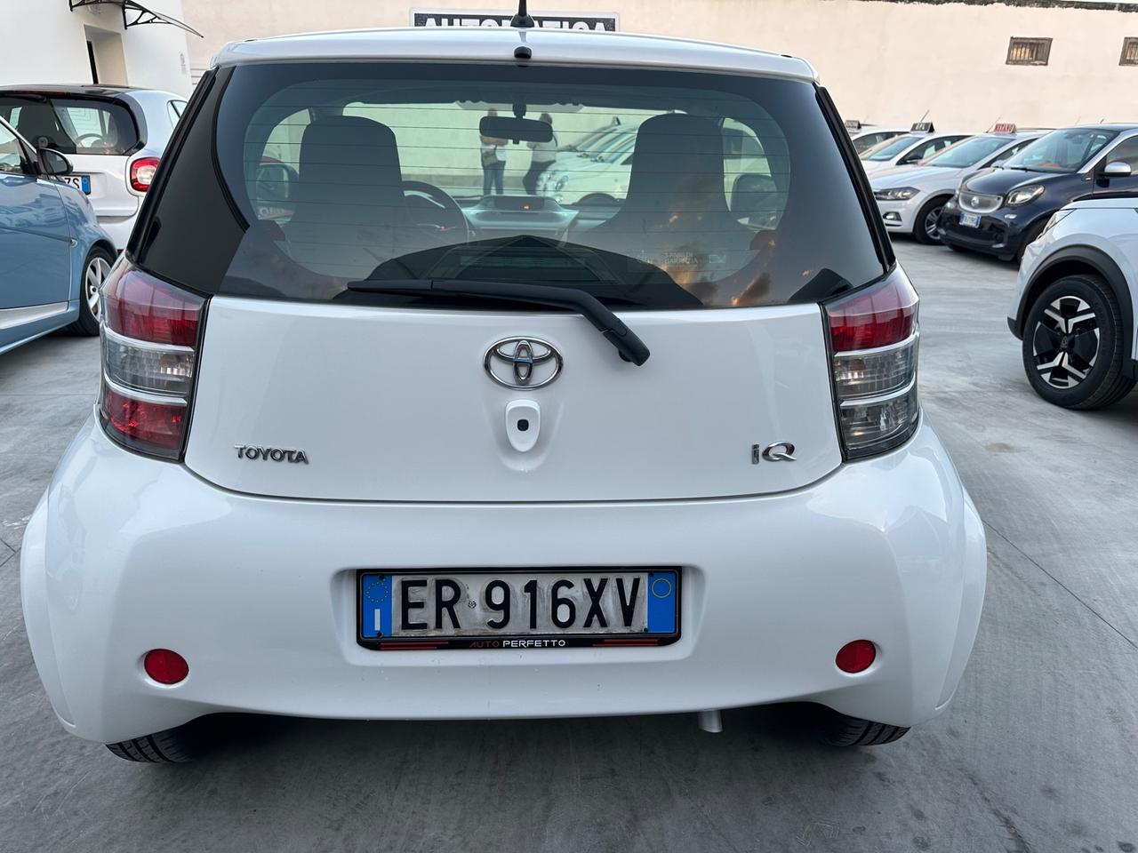 Toyota iQ 1.0 CVT Lounge