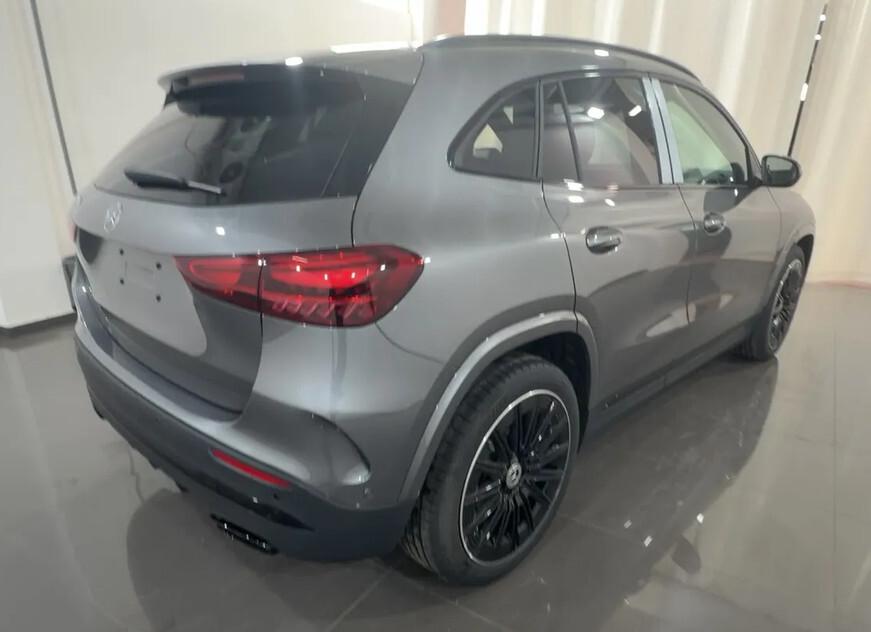 MERCEDES GLA 200 D AMG LINE KM0