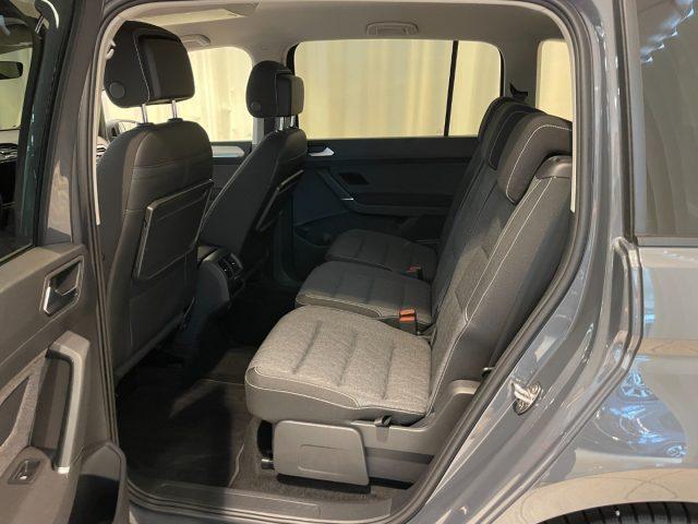 VOLKSWAGEN Touran 2.0 TDI DSG MOVE 7P Travel Assist LED Navi Cam