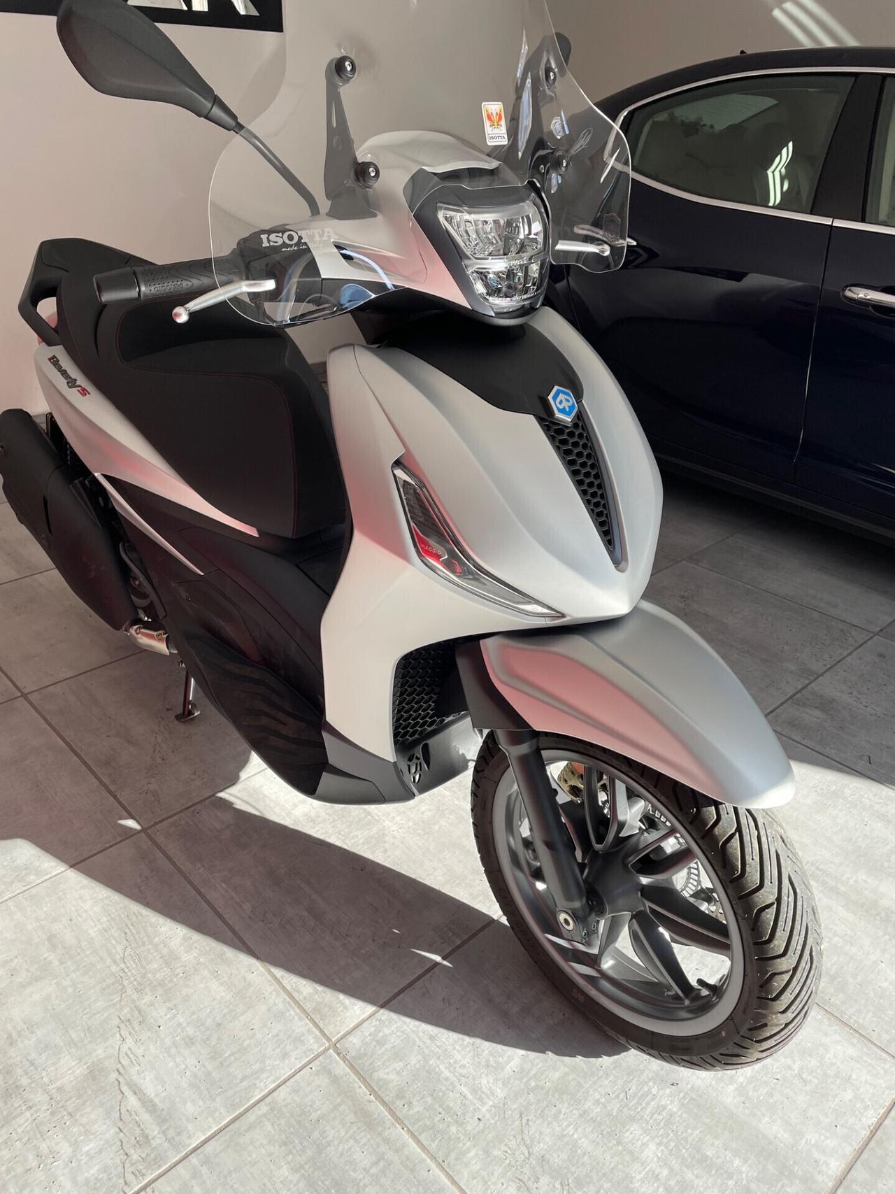 Piaggio Beverly 400 S