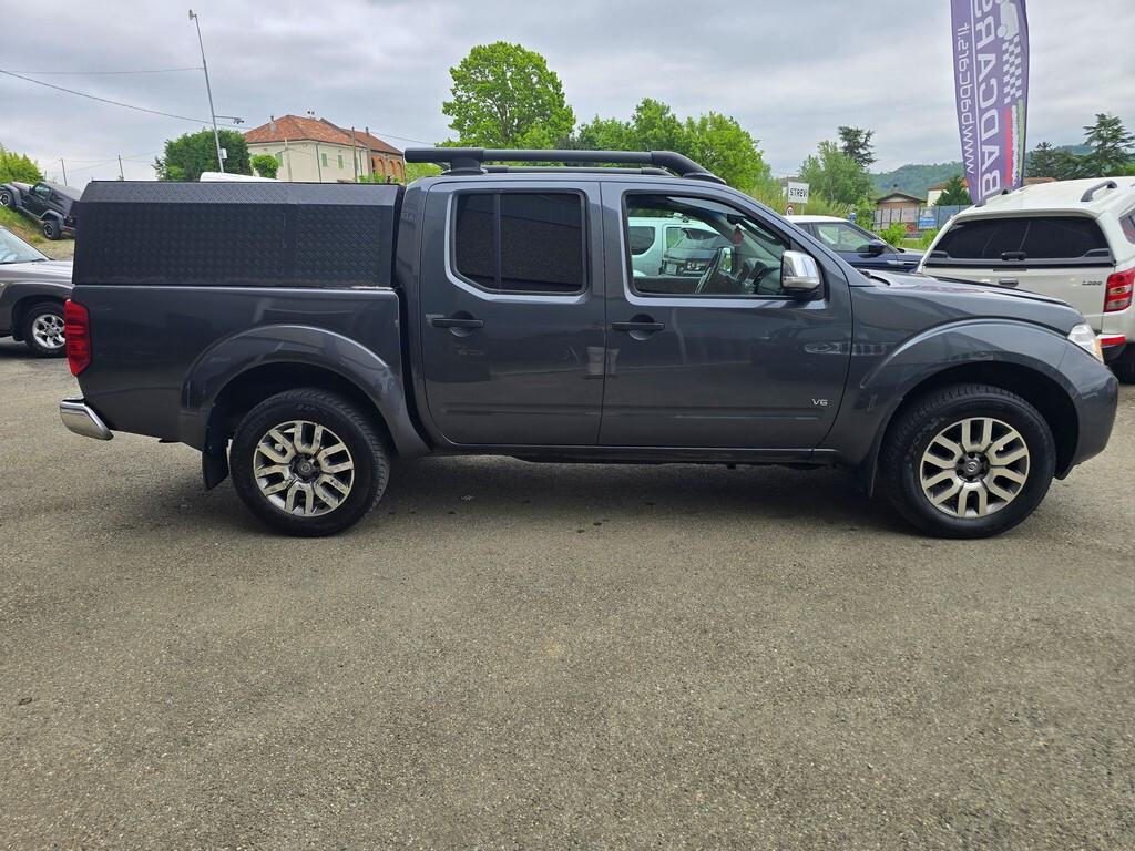 Nissan Navara 3.0 V6 DCI 231CV "LE" CON PREZZO REALE!